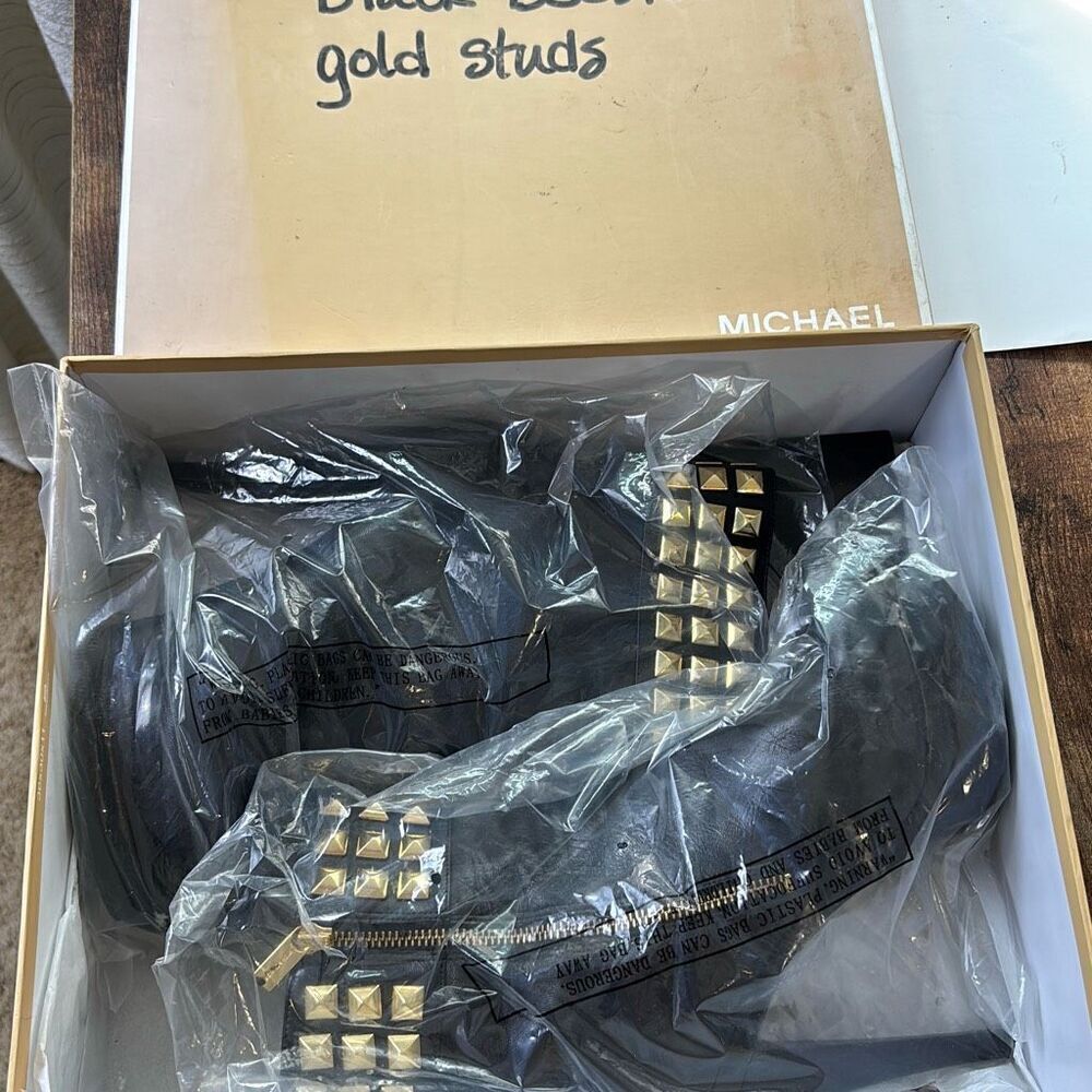 Michael Kors MK Aria gold studded black leather boot 9.5 in box - Picture 12 of 12